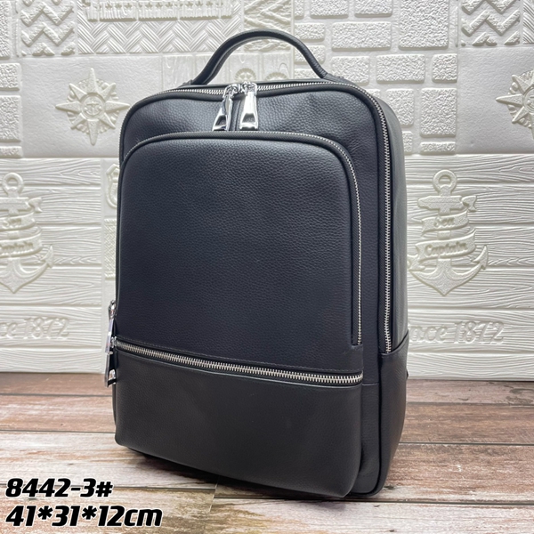 スーパーコピーブランドバッグ正面デザイン